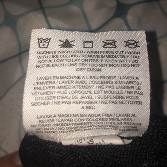 Black and white Nike shorts - Picture 6 of 6